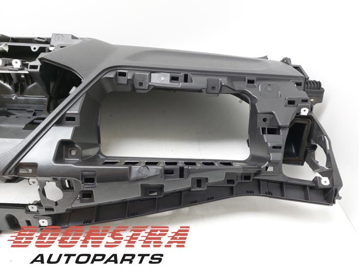 Instrumentbräda från en Ford Transit Custom 2.2 TDCi 16V 2014