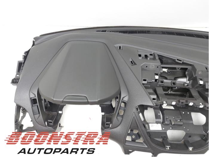 Instrumentbräda från en Ford Transit Custom 2.2 TDCi 16V 2014