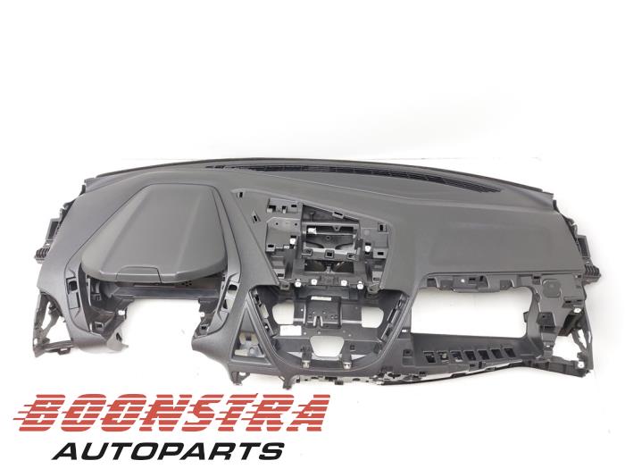 Instrumentbräda från en Ford Transit Custom 2.2 TDCi 16V 2014