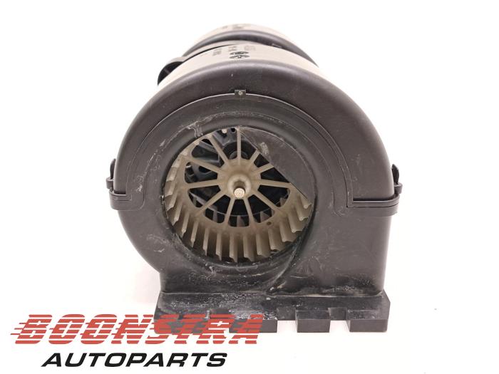 Heizung Belüftungsmotor MAN TGS - BZ69488 MAHLE 