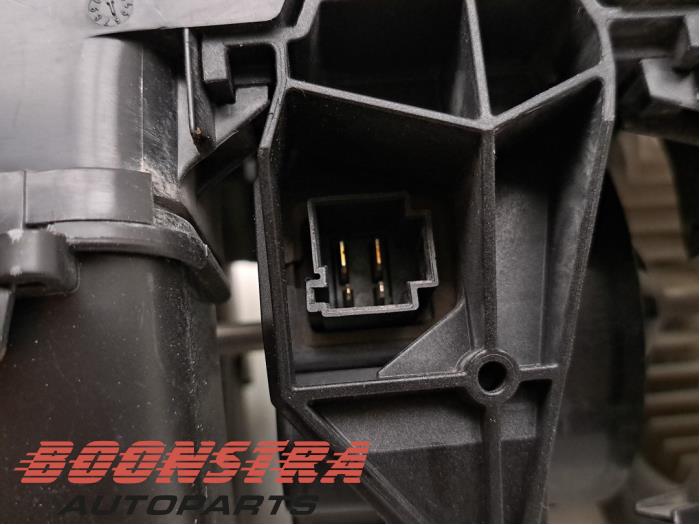 Heizung Belüftungsmotor MAN TGS - BZ69488 MAHLE 