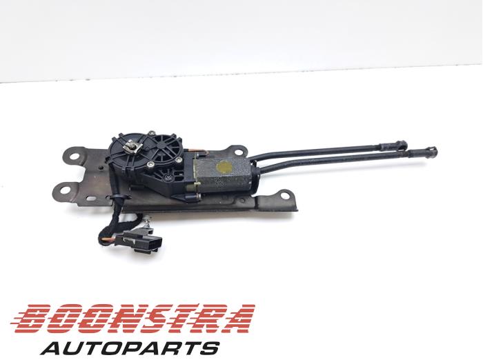 Używane Silnik dachu cabrio Ferrari 458 Spider 4.5 V8 32V DCT Cena € 739,95 Procedura marży oferowane przez Boonstra Autoparts