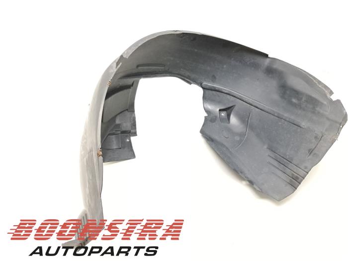 Wheel arch liner from a Opel Combo 2.0 CDTI 16V 2016