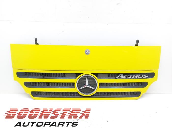 Używane Maska Mercedes Actros Cena € 439,95 Procedura marży oferowane przez Boonstra Autoparts