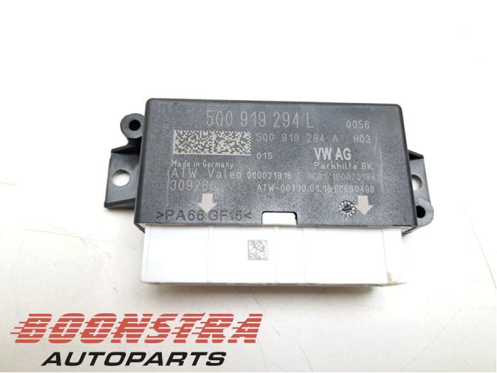 Begagnade PDC-modul Volkswagen Touran (5T1) 2.0 TDI 150 Pris € 24,95 Marginaltabell erbjuds av Boonstra Autoparts