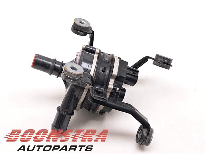 Begagnade Extra vattenpump Kia Niro I (DE) 1.6 GDI Hybrid Pris € 39,95 Marginaltabell erbjuds av Boonstra Autoparts