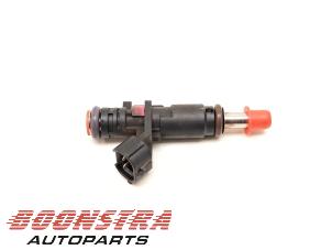Used Injector (petrol injection) Renault Twingo III (AH) 1.0 SCe 70 12V Price € 24,95 Margin scheme offered by Boonstra Autoparts