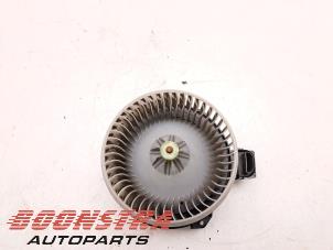 Used Heating and ventilation fan motor Dodge Ram 1500 Crew Cab (DS/DJ/D2) 5.7 V8 Hemi 2500 4x4 Price € 119,73 Inclusive VAT offered by Boonstra Autoparts