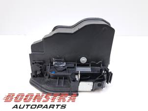 Used Rear door mechanism 4-door, right BMW 3 serie (F30) 320d 2.0 16V EfficientDynamicsEdition Price € 24,95 Margin scheme offered by Boonstra Autoparts
