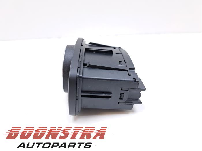 Light switch from a Ford Fiesta Active 1.0 EcoBoost 12V Hybrid 125 2022