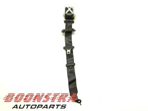 Used Front seatbelt, right BMW 3 serie (F30) 320d 2.0 16V EfficientDynamicsEdition Price € 24,95 Margin scheme offered by Boonstra Autoparts