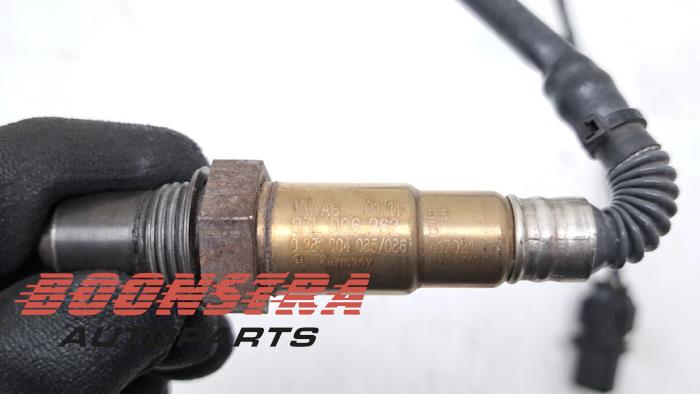 Lambda probe from a Volkswagen Touran (1T3) 2.0 TDI 16V 140 2014
