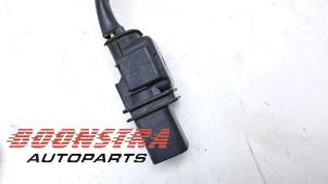 Lambda probe from a Volkswagen Touran (1T3) 2.0 TDI 16V 140 2014