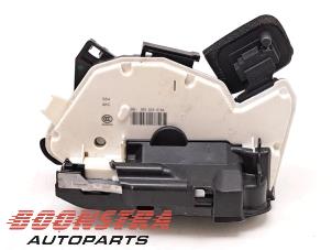 Used Rear door lock mechanism 4-door, left Skoda Octavia Combi (5EAC) 1.4 TSI 16V Price € 24,95 Margin scheme offered by Boonstra Autoparts