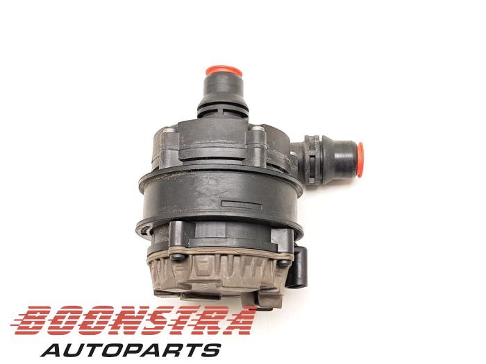 Begagnade Extra vattenpump BMW iX3 80 kWh Pris € 138,95 Marginaltabell erbjuds av Boonstra Autoparts