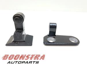 Used Front door hinge, left BMW M8 Gran Coupe (G16) M8 Competition 4.4i V8 32V Price € 24,95 Margin scheme offered by Boonstra Autoparts
