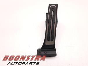 Used Accelerator pedal BMW M8 Gran Coupe (G16) M8 Competition 4.4i V8 32V Price € 39,95 Margin scheme offered by Boonstra Autoparts