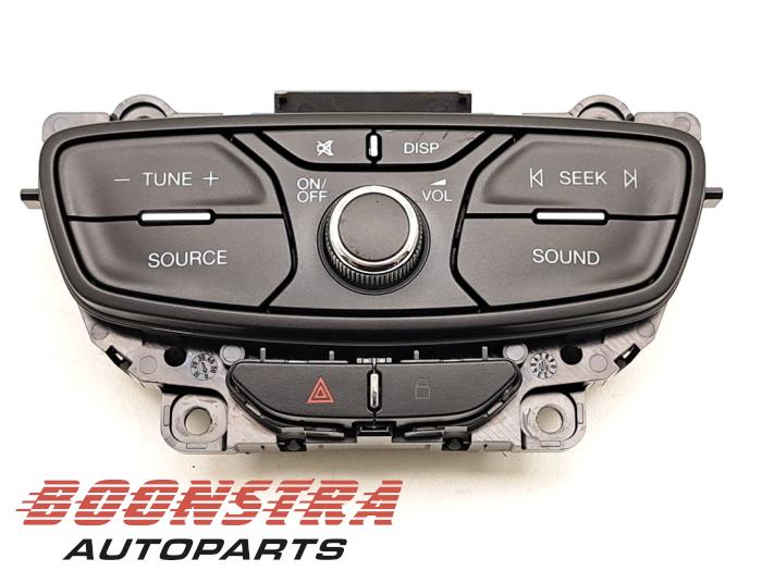 Używane Panel obslugi radia Ford Transit 2.0 TDCi 16V Eco Blue 170 Cena € 90,69 Z VAT oferowane przez Boonstra Autoparts