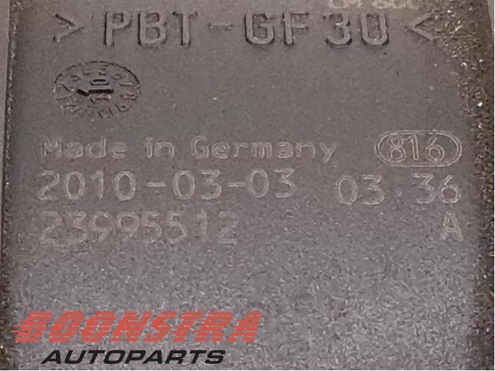 Luftmassenmesser van een Mercedes-Benz Sprinter 3t (906.71) 210 CDI 16V 2010