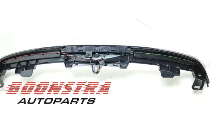 Używane Spojler Lynk &amp; Co 01 1.5 PHEV Cena € 149,95 Procedura marży oferowane przez Boonstra Autoparts