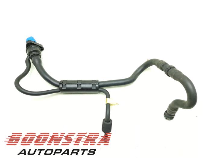 Gebrauchte Füllrohr adbluetank Renault Master III (MA/MB/MC/MD/MH/MF/MG/MH) 2.3 dCi 135 16V FWD Preis € 90,69 Mit Mehrwertsteuer angeboten von Boonstra Autoparts
