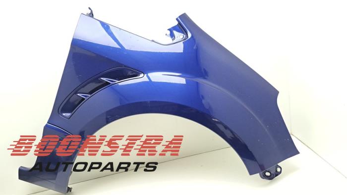 Front wing, right from a Ford S-Max (GBW) 1.6 EcoBoost 16V 2015