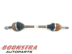 Used Front drive shaft, left Renault Master IV (MA/MB/MC/MD/MH/MF/MG/MH) 2.3 dCi 135 16V FWD Price € 90,69 Inclusive VAT offered by Boonstra Autoparts