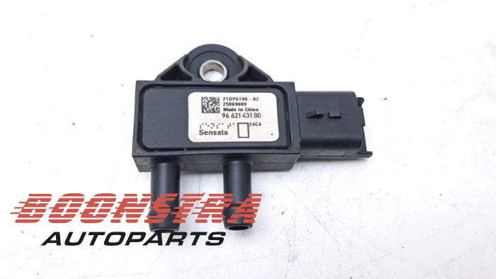 Begagnade Bränsletryckssensor Fiat Scudo (270) 2.0 D Multijet Pris € 30,19 Inklusive moms erbjuds av Boonstra Autoparts