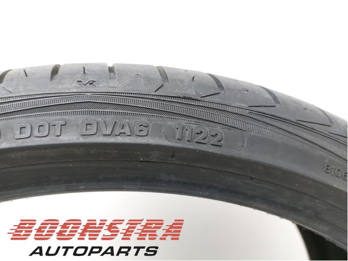 Tyre with tyre size 245/30/20 - 2453020 VREDESTEIN