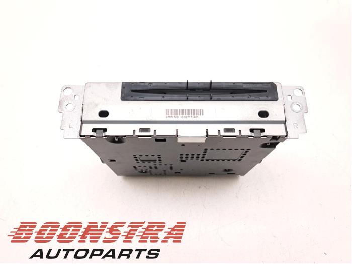 Używane Modul radiowy BMW 3 serie (F30) 320d 2.0 16V EfficientDynamicsEdition Cena € 198,95 Procedura marży oferowane przez Boonstra Autoparts