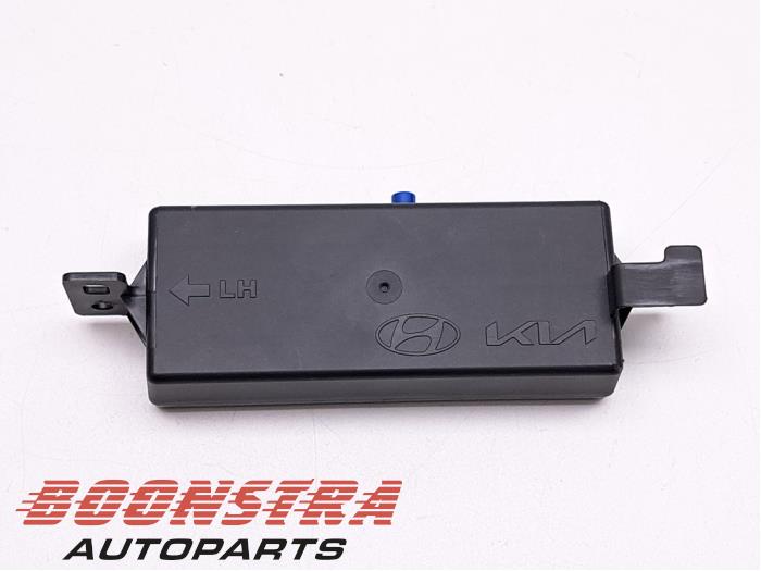 Używane Antena GPS Kia Niro II (SG2) e-Niro 64.8 kWh Cena € 148,95 Procedura marży oferowane przez Boonstra Autoparts