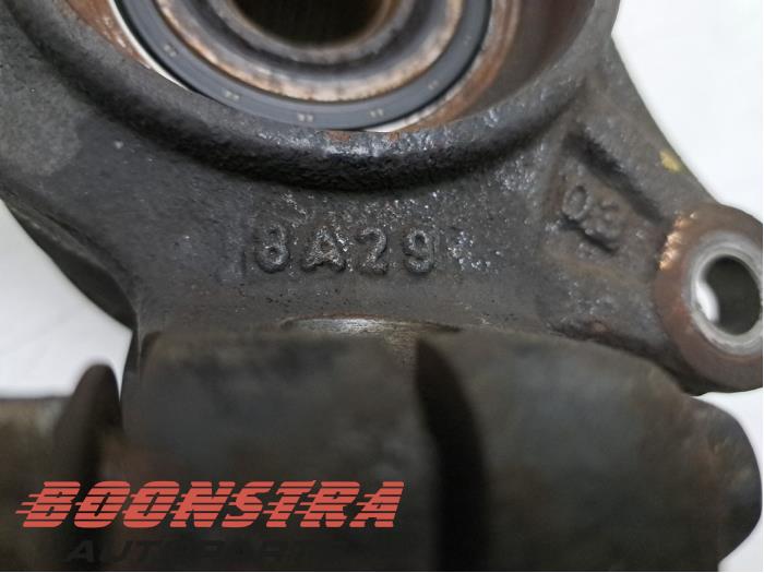 Knuckle, front left from a Hyundai i10 (B5) 1.0 12V 2018