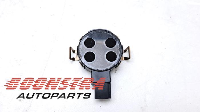 Begagnade Regnsensor Hyundai Ioniq EV Pris € 29,95 Marginaltabell erbjuds av Boonstra Autoparts