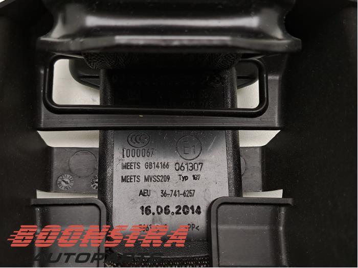 Rear seatbelt, centre from a Opel Zafira Tourer (P12) 1.6 CDTI 16V ecoFLEX 136 2014