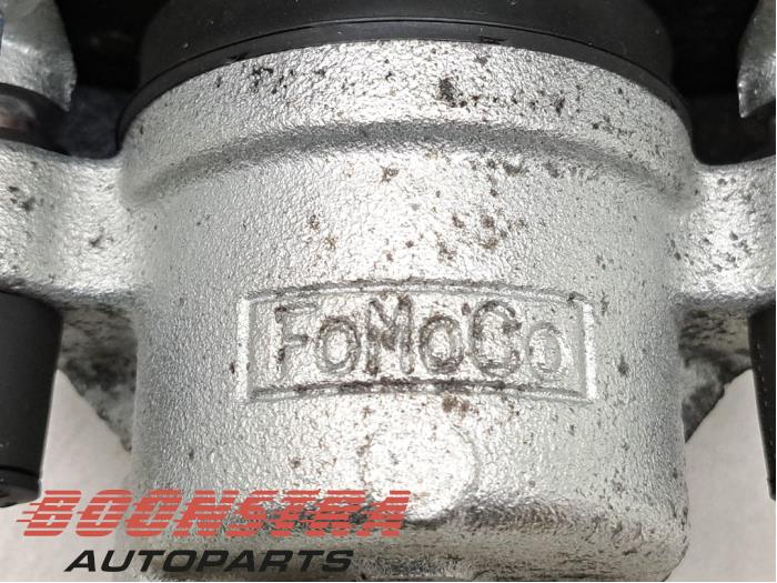 Etrier de frein (pince) avant droit d'un Ford EcoSport (JK8) 1.0 EcoBoost 12V 125 2019