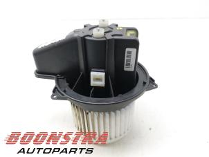 Used Heating and ventilation fan motor Fiat 500C (312) 1.0 Mild Hybrid Price € 24,95 Margin scheme offered by Boonstra Autoparts