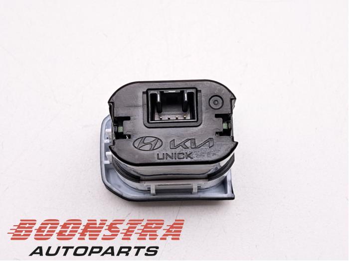 Module USB Kia Niro II EV 64.8 kWh - 221012 UNICK