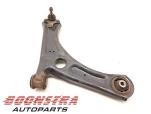 Used Front wishbone, right Volkswagen Caddy III (2KA,2KH,2CA,2CH) 1.6 TDI 16V Price € 36,24 Inclusive VAT offered by Boonstra Autoparts
