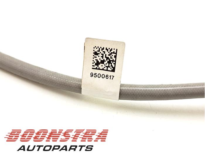 Sonde lambda d'un BMW M8 Gran Coupe (F93) 4.4 Competition V8 32V Twin Turbo 2021