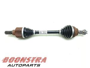 Used Front drive shaft, left Peugeot 2008 (CU) 1.2 12V e-THP PureTech 110 Price € 74,95 Margin scheme offered by Boonstra Autoparts