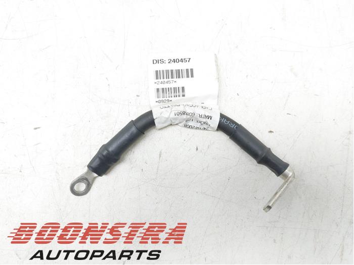 Begagnade Batterisensor Ferrari 599 GTB/GTO 6.0 V12 48V GTB Pris € 59,95 Marginaltabell erbjuds av Boonstra Autoparts