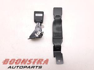 Used Rear seatbelt buckle, right Kia Niro II (SG) EV 64.8 kWh Price € 39,95 Margin scheme offered by Boonstra Autoparts