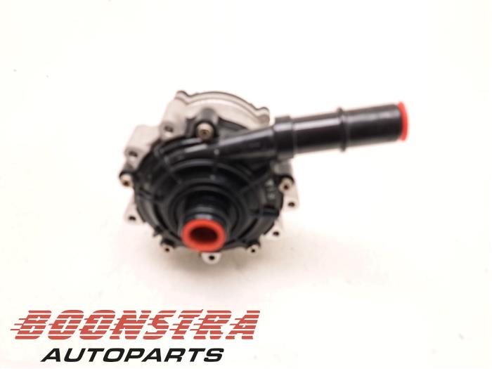 Begagnade Vattenpump Kia Niro II (SG2) e-Niro 64.8 kWh Pris € 99,95 Marginaltabell erbjuds av Boonstra Autoparts