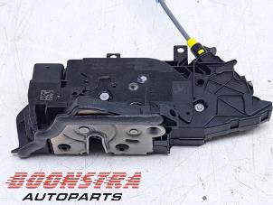 Used Rear door mechanism 4-door, right BMW 3 serie Touring (G21) 318i 2.0 TwinPower Turbo 16V Price € 69,95 Margin scheme offered by Boonstra Autoparts