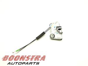 Used Door lock mechanism 4-door, front left Toyota Corolla Touring Sport (E21/EH1) 2.0 16V Hybrid Price € 74,95 Margin scheme offered by Boonstra Autoparts