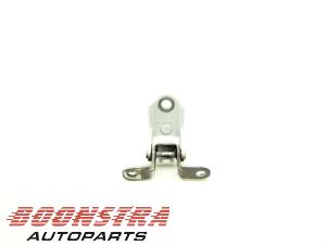 Used Rear door hinge, left Ford Fiesta 6 (JA8) 1.0 Ti-VCT 12V 65 Price € 24,95 Margin scheme offered by Boonstra Autoparts