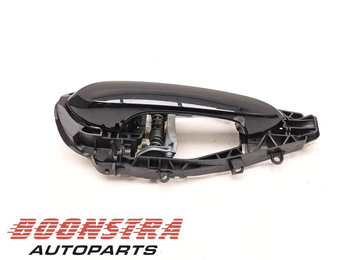 Rear door handle 4-door, right from a BMW M8 Gran Coupe (G16) M8 Competition 4.4i V8 32V 2021