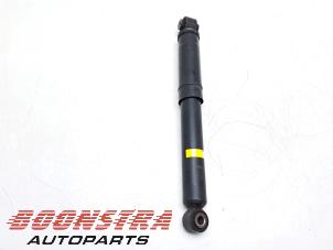 Used Rear shock absorber, right Renault Master IV (EV/HV/UV/VA/VB/VD/VF/VG/VJ) 2.3 dCi 165 16V RWD Price € 87,06 Inclusive VAT offered by Boonstra Autoparts