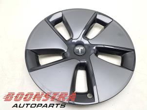 Used Wheel cover (spare) Tesla Model 3 EV AWD Price € 34,95 Margin scheme offered by Boonstra Autoparts