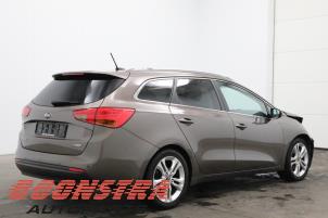 Used Front door 4-door, right Kia Cee'd Sportswagon (JDC5) 1.6 GDI 16V Price € 399,00 Margin scheme offered by Boonstra Autoparts